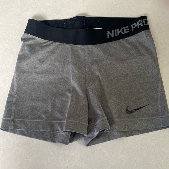 Nike Pro Dri-Fit Shorts- women’s medium grey - Picture 1 of 4